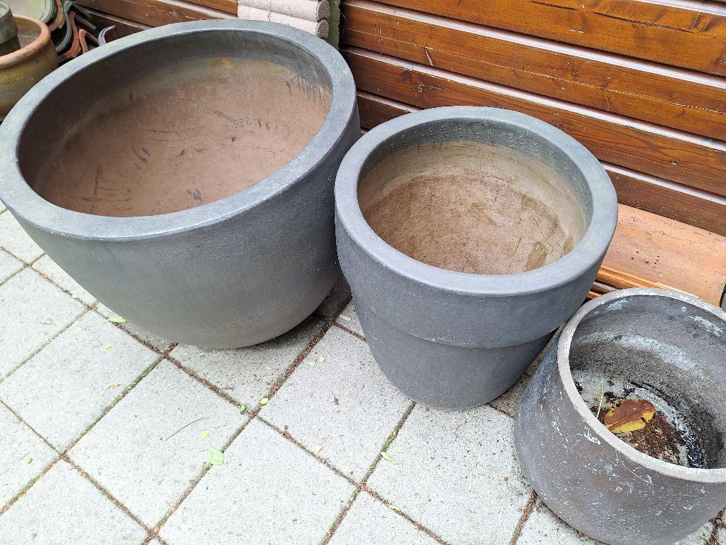 Grote Tuinpotten, Tuin en Terras, Ophalen, Steen, Rond, Zo goed als nieuw