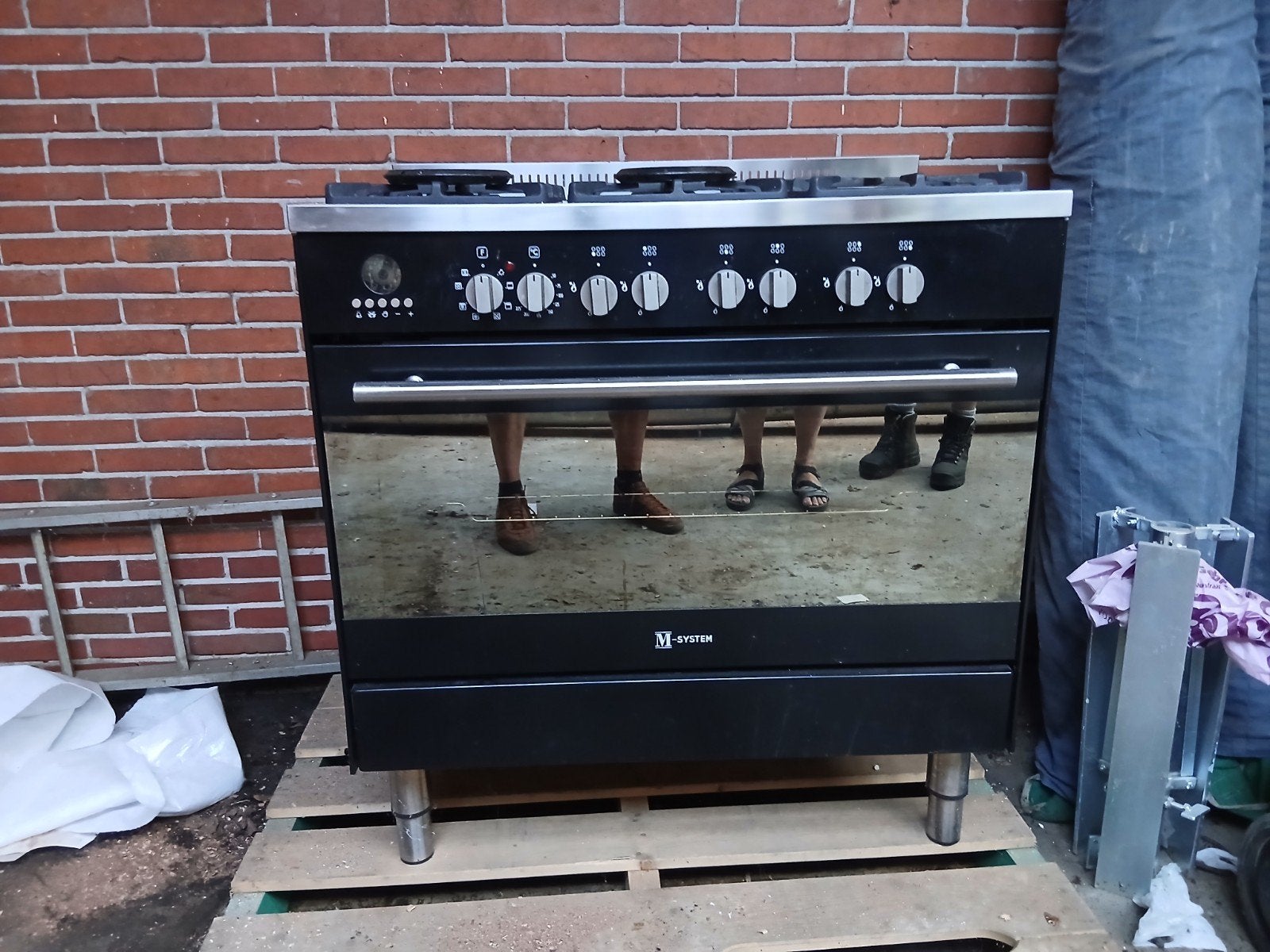 M-System Fornuis met Gasfornuis en Oven - Zwart, Gebruikt, 60 cm of meer, Ophalen of Verzenden, Gas
