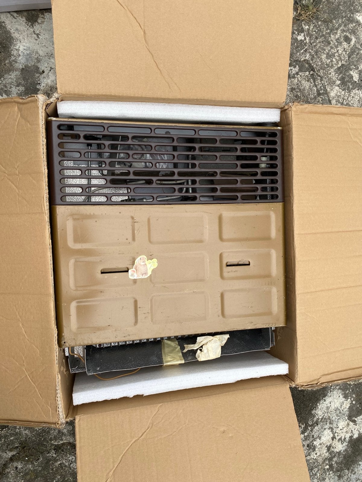 Kachel / verwarming caravan lander, Ophalen, Zo goed als nieuw