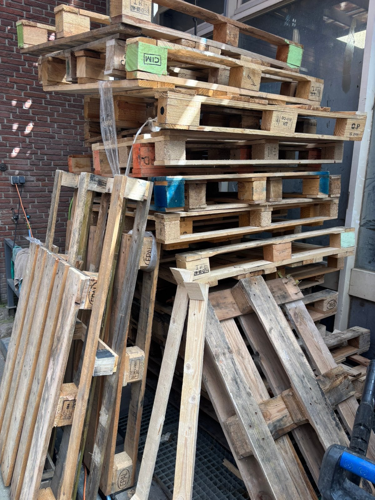 Pallets - ook EURO pallets, Doe-het-zelf en Verbouw, Hout en Planken, Ophalen, Gebruikt, Pallet, Minder dan 200 cm