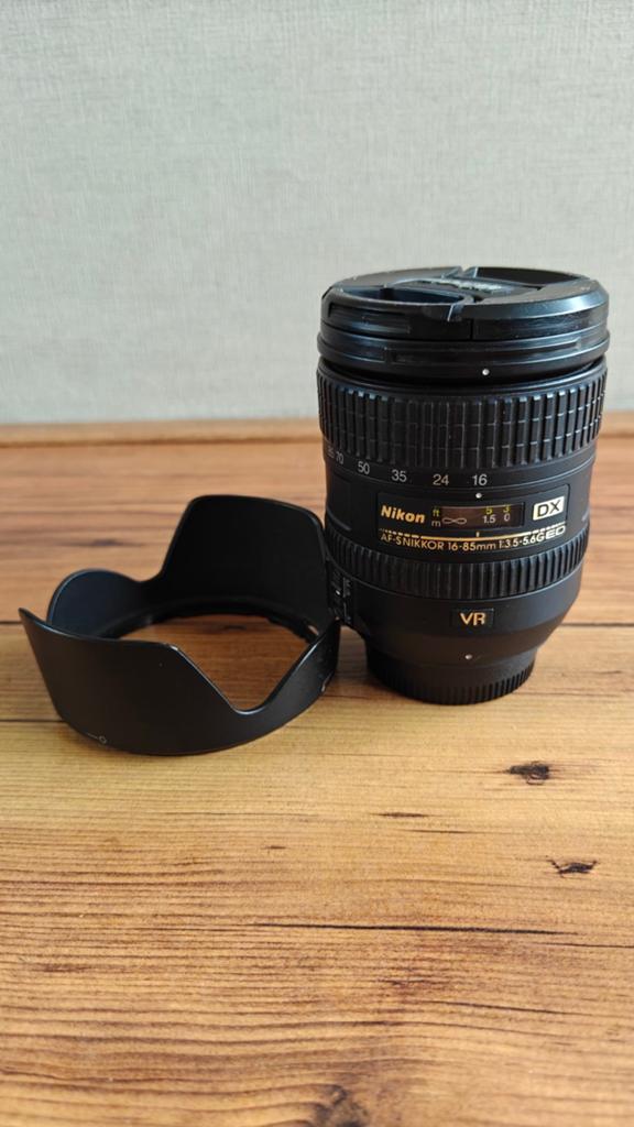 Nikon Nikkor 16-85mm AF-S DX VR lens - Zeer Goede Staat, Ophalen of Verzenden, Zo goed als nieuw, Standaardlens, Zoom