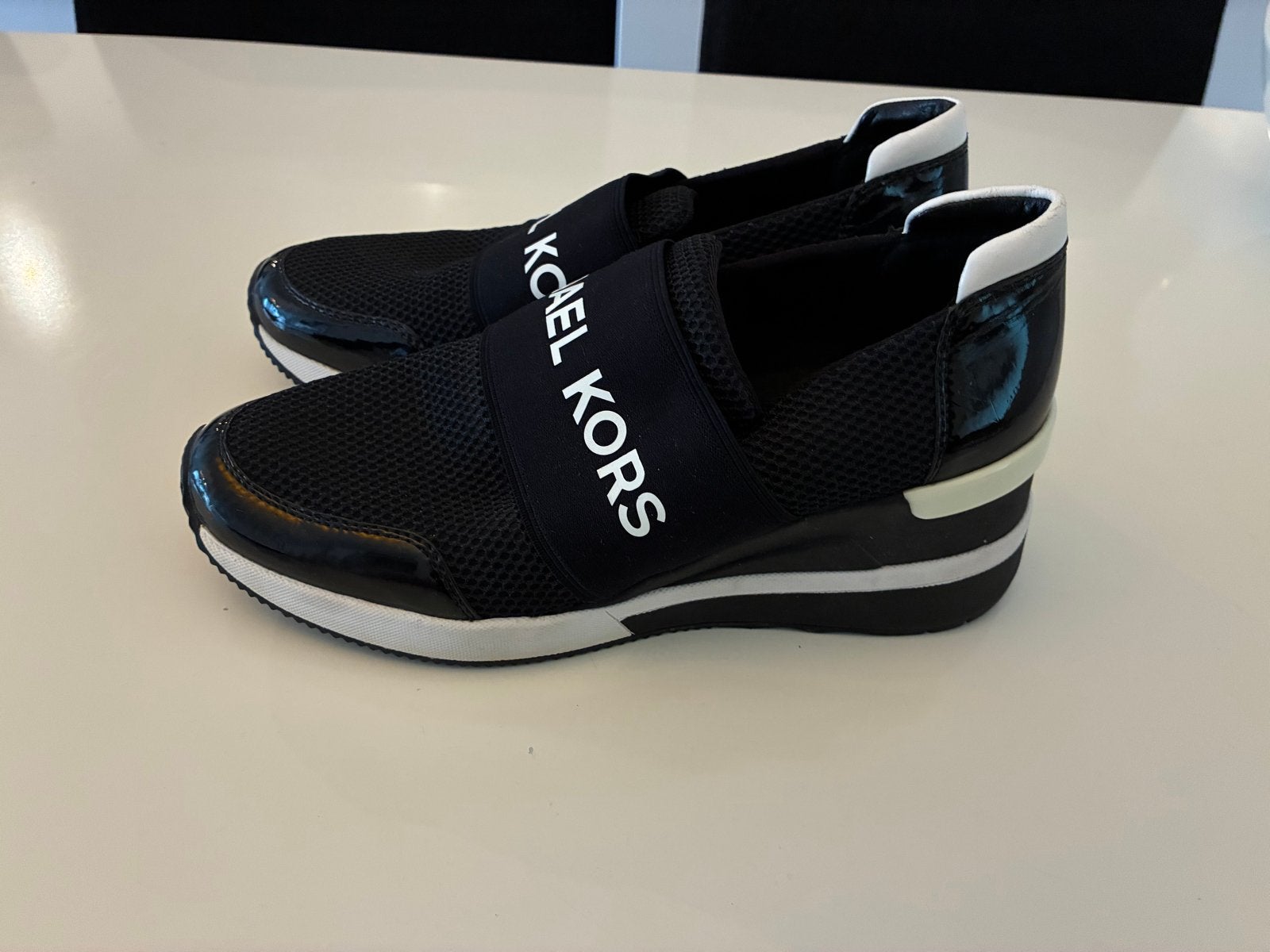 Michael Kors Zwarte Sneakers - Maat 37, Ophalen, Nieuw, Zwart, Sneakers of Gympen