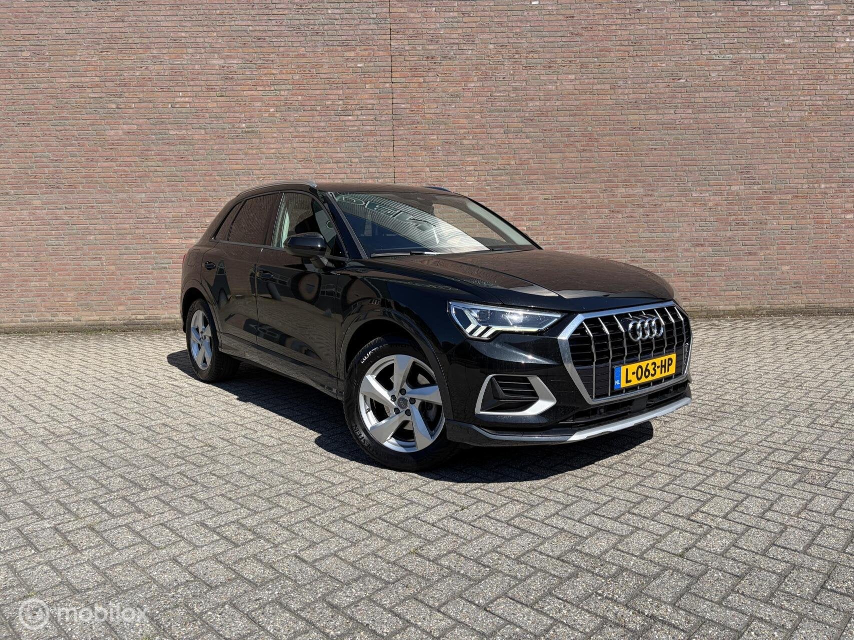 Audi Q3 35 TFSI Pro Line S AUTOMAAT /STOELVERWARMING /CRUISE, Auto's, Stof, 4 cilinders, 1505 kg, Zwart