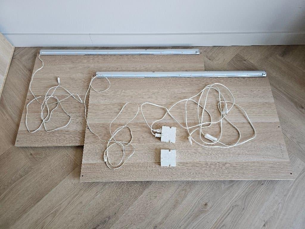 IKEA Pax plank met verlichting & drivers, Ophalen, Met plank(en), 50 tot 100 cm, Zo goed als nieuw