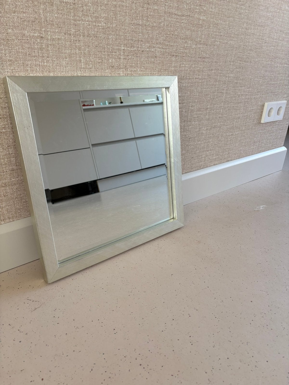 Spiegel zilverkleurig 40 bij 40 cm, Huis en Inrichting, Woonaccessoires | Spiegels, Ophalen, Gebruikt