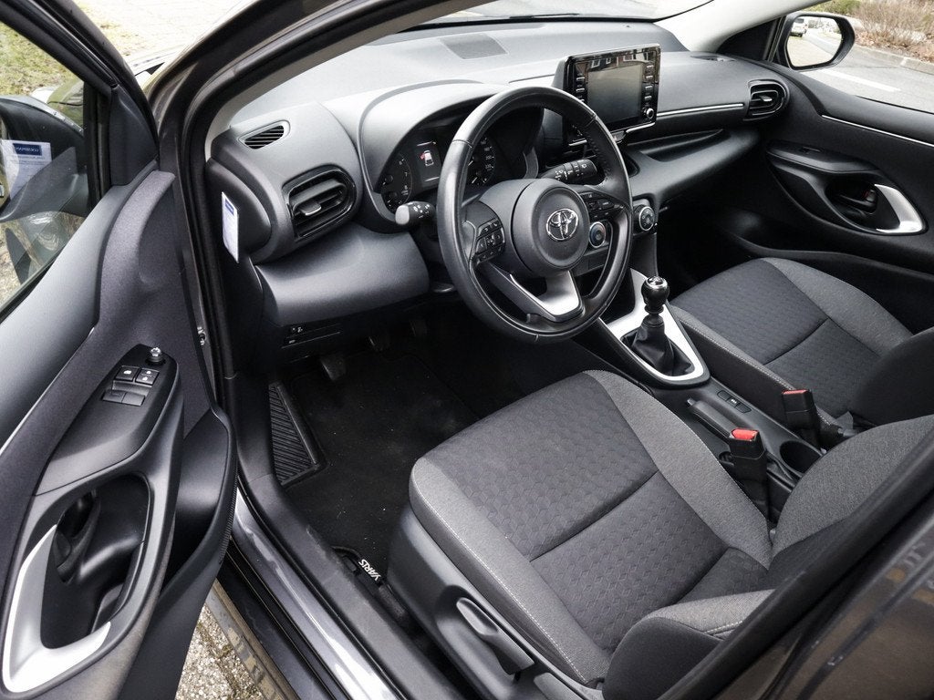 Toyota Yaris 1.5 VVT-i Active 1e-Eig. & Keurig-Onderh BOVAG-, Auto's, Toyota, 12 maanden, Stof, Bedrijf, Handgeschakeld