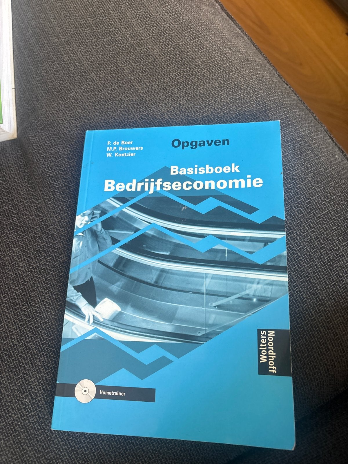 Basisboek Bedrijfseconomie - Opgaven (Wolters Noordhoff), Boeken, Ophalen, Gamma, Zo goed als nieuw, MBO