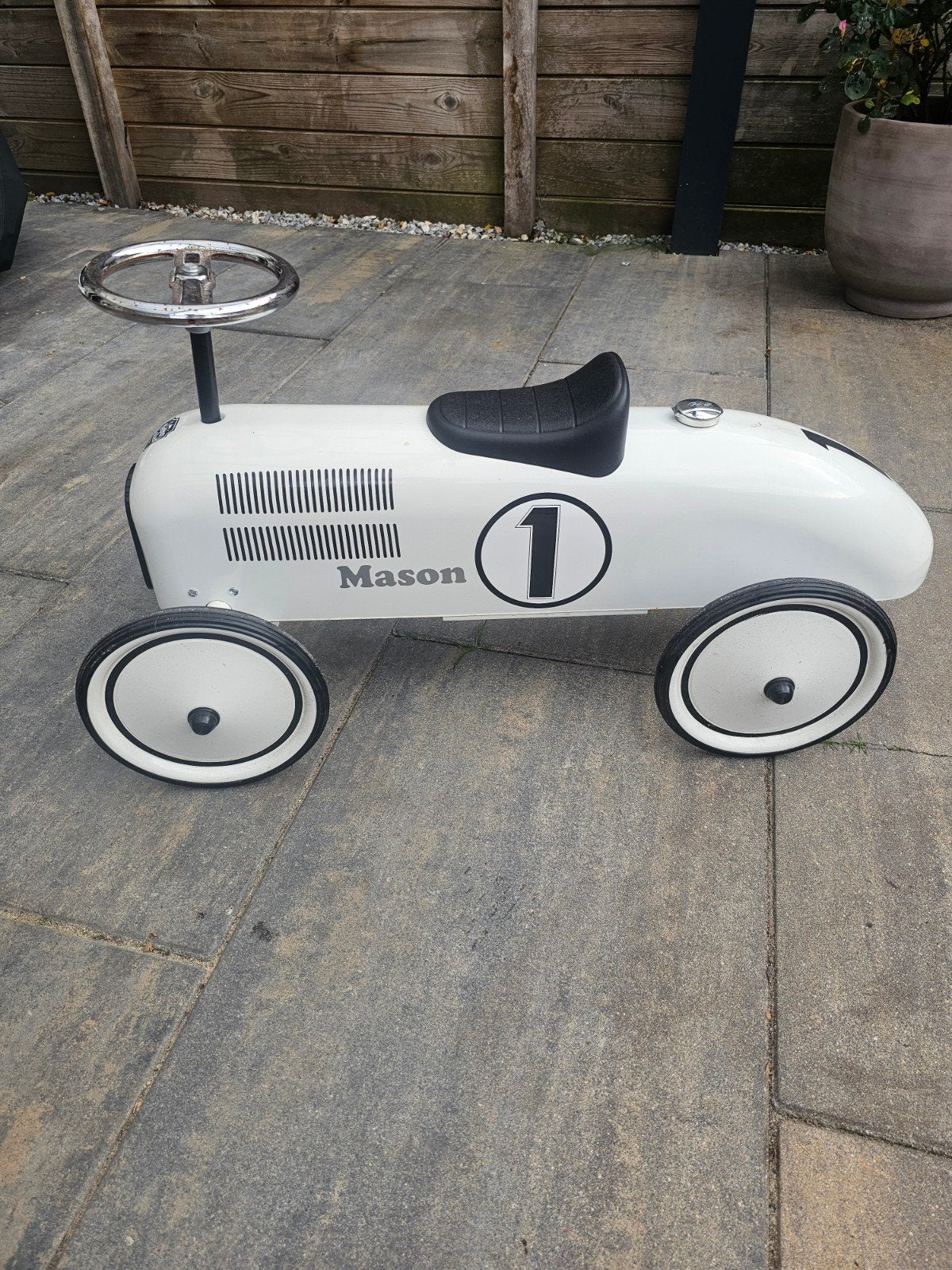 Retro Loopauto - Wit met Zwart Zitje, Kinderen en Baby's, Ophalen, Gebruikt, Loopvoertuig