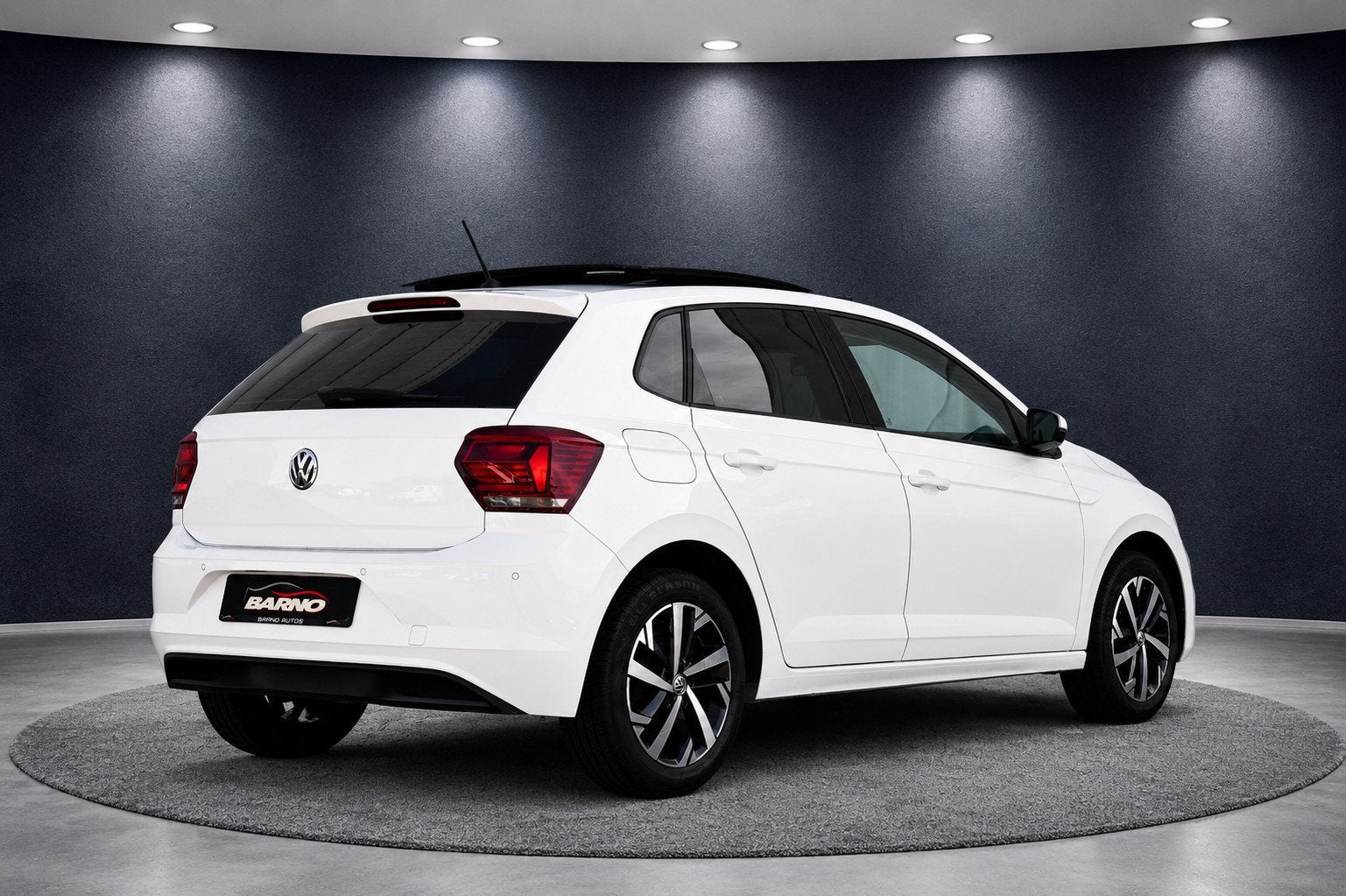 Volkswagen Polo 1.0 TSI 140 PK PANO|ACC|CARPLAY, Voorwielaandrijving, 1045 kg, Met garantie (alle), Wit