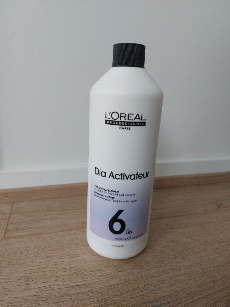 Loreal Dia Activateur 6Vol 1,8%, Sieraden, Tassen en Uiterlijk, Uiterlijk | Haarverzorging, Ophalen of Verzenden, Zo goed als nieuw