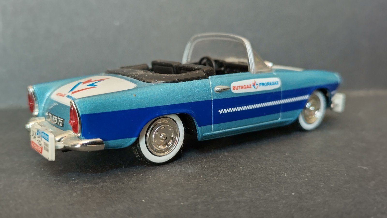Simca Oceane Butagaz Tour de France 1960 1:43 Altaya Pol, Hobby en Vrije tijd, Modelauto's | 1:43, Overige merken, Auto, Verzenden
