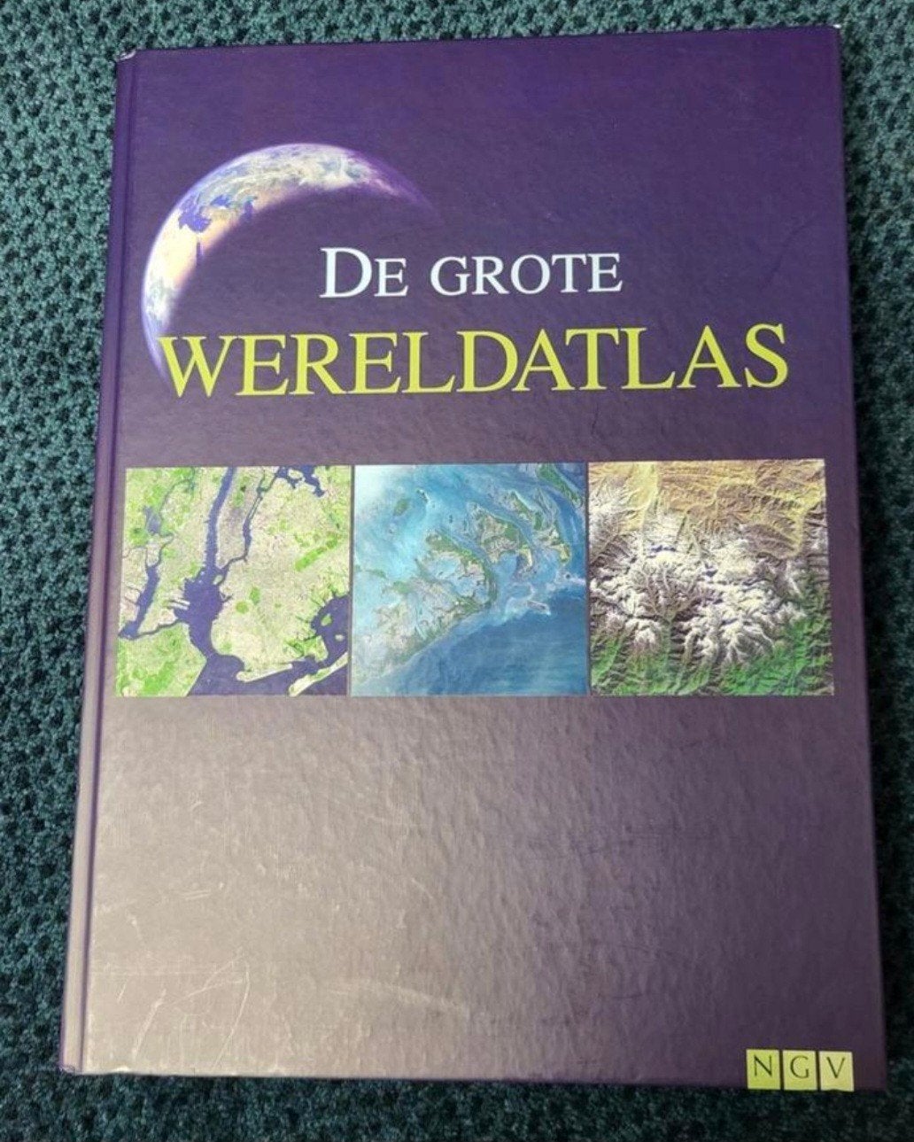 De Grote Wereldatlas, Overige atlassen, 2000 tot heden, Ophalen of Verzenden, Zo goed als nieuw