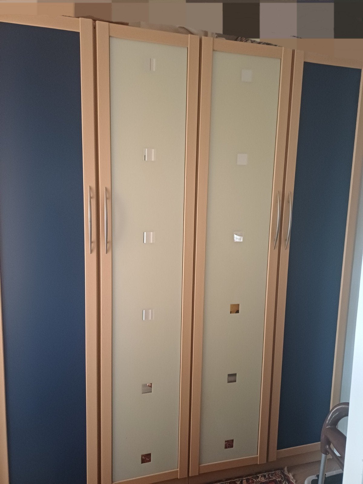Mooie 4 deurs kledingkast.     #gratis#, Huis en Inrichting, Ophalen, Gebruikt, 200 cm of meer, 200 cm of meer