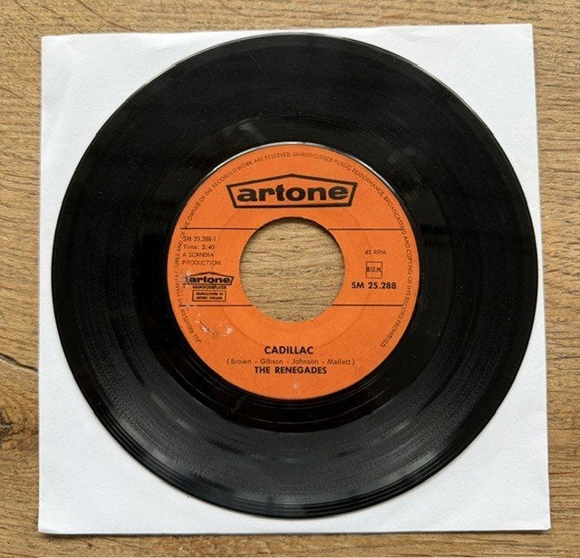 The Renegades - Cadillac, Gebruikt, 7 inch, Pop, Beschermende buitenhoes