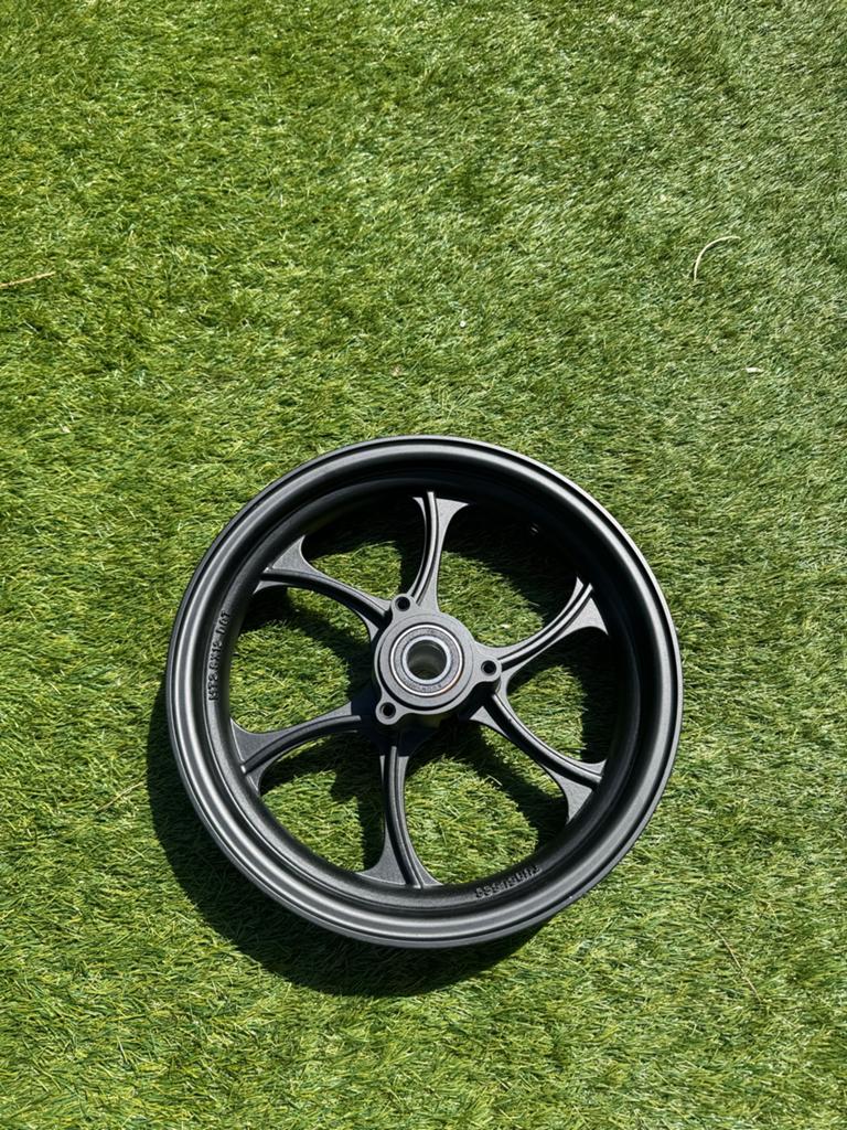Ottopuntouno FRM012 12 inch velg Aerox/Jog/F12 NIEUWSTAAT, Ophalen of Verzenden, Zo goed als nieuw, Overige typen, Overige merken