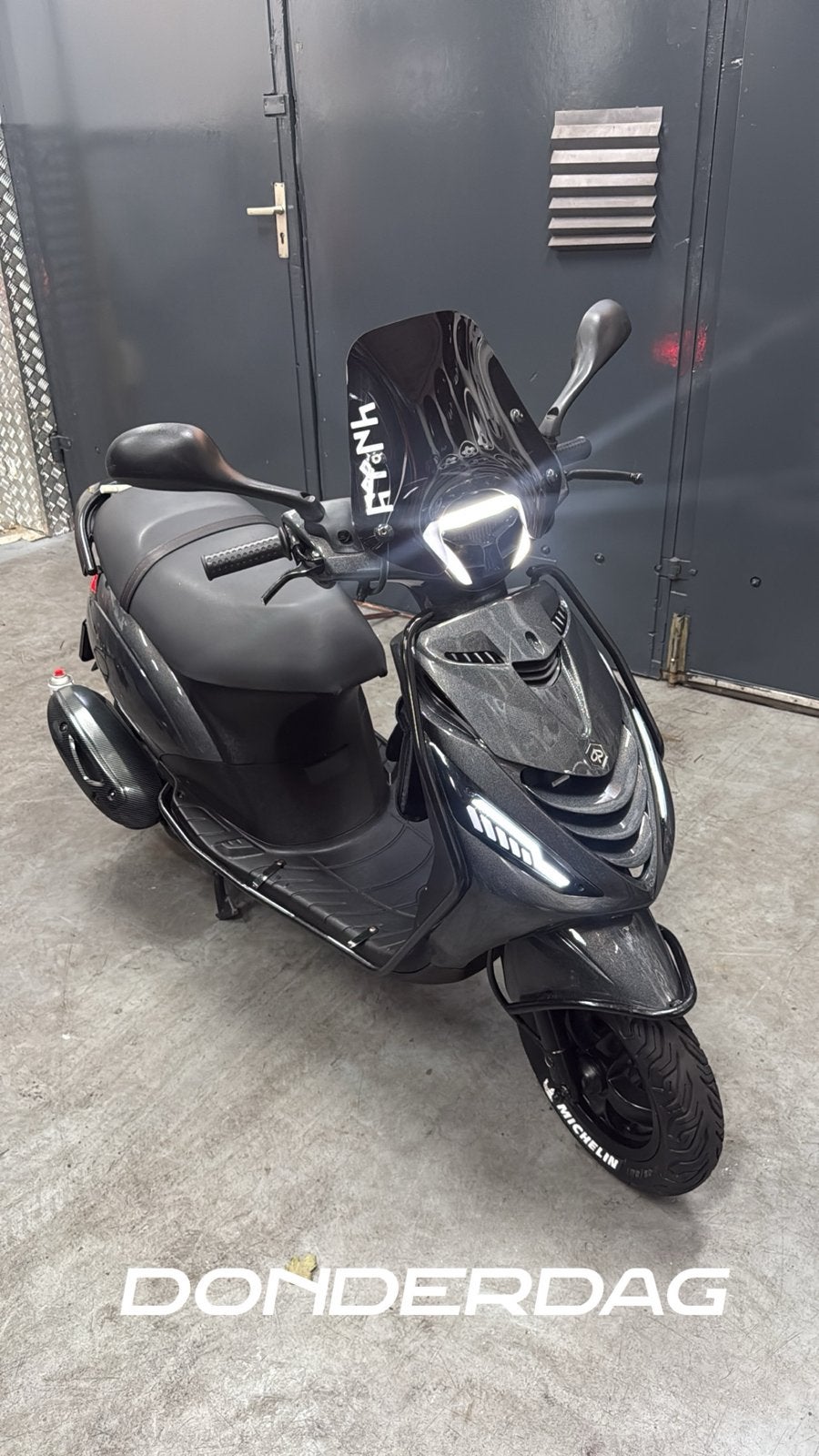 Piaggio zip 2022 Antraciet (FULL OPTION!!!), Ophalen, Maximaal 45 km/u, Zip, Zo goed als nieuw