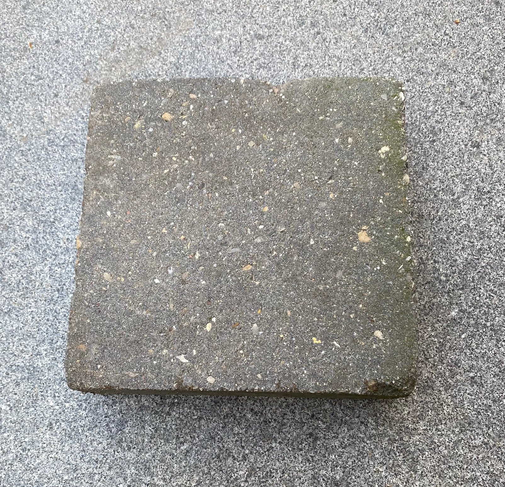 18 grijze 20 x 20 tegels, Ophalen, Keramiek, Zo goed als nieuw, Minder dan 5 m²