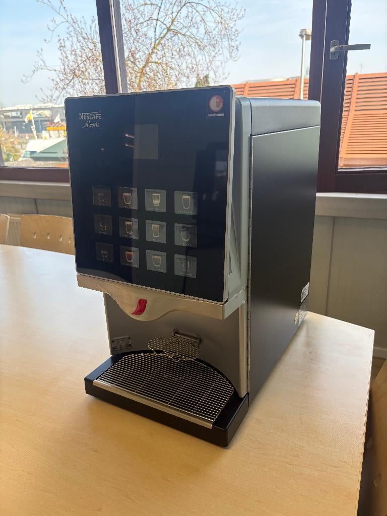 Nescafé Alegria koffiemachine, Witgoed en Apparatuur, Koffiezetapparaten, 10 kopjes of meer, Ophalen, Gebruikt, Koffiemachine