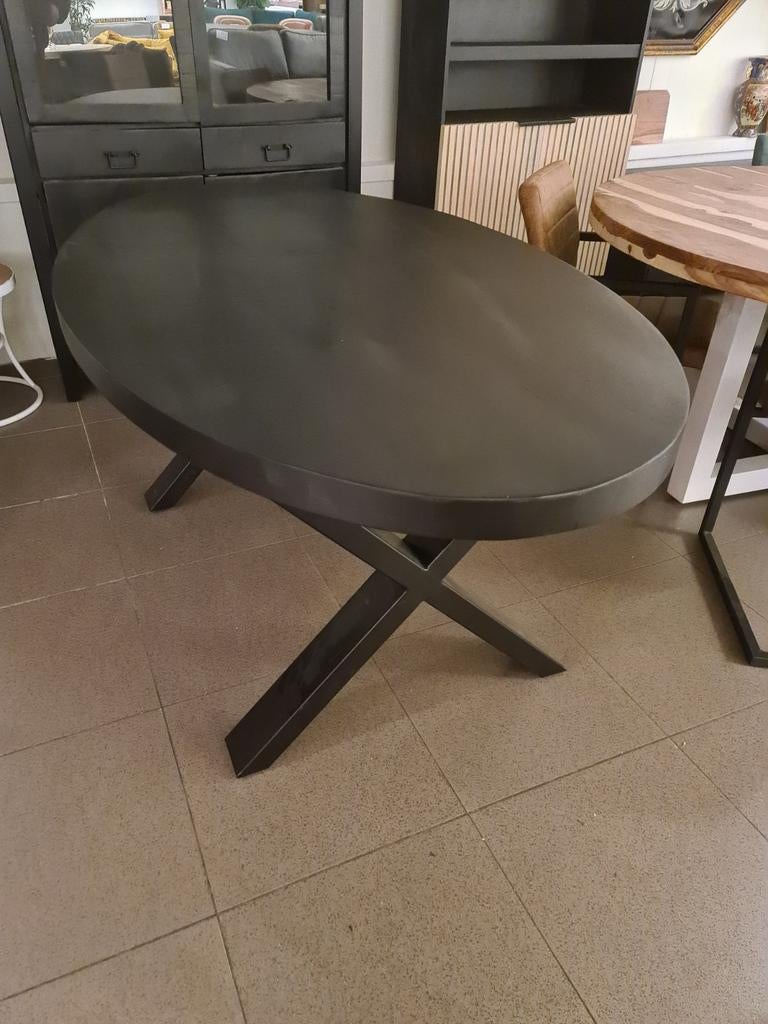 Nieuwe eettafel ovaal 180x100cm zwart mango kruispoot €295, Ophalen, Hout, Zwart, .
