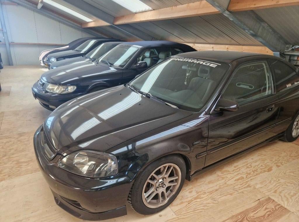 Auto stalling / vouwwagen stalling / opslagruimte aangeboden, Ophalen of Verzenden