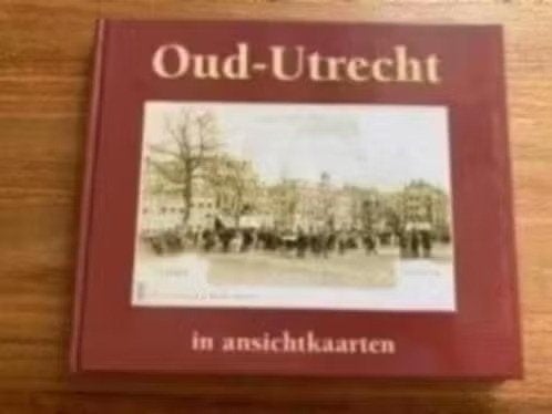 Oud-Utrecht in ansichtkaarten . A.J. De Graaff, Boeken, Ophalen of Verzenden, Zo goed als nieuw