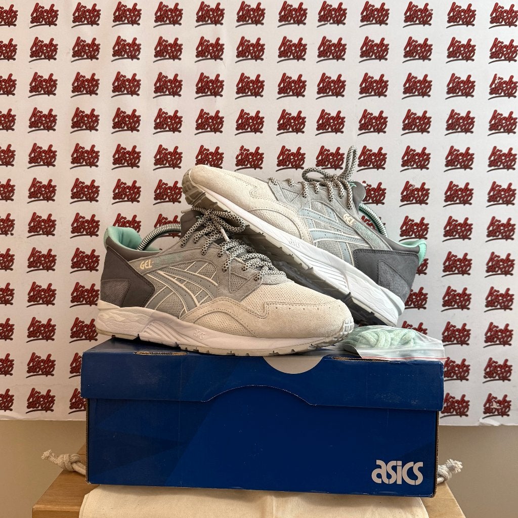 Asics Gel Lyte V x Offspring 20th Anniversary | EU 42, Wit, Ophalen of Verzenden, Asics, Sneakers of Gympen