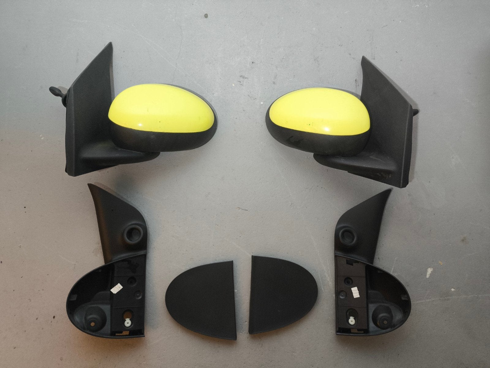 set Citroen c1 Peugeot 107 of Aygo Spiegels met kapjes 2005+, Auto-onderdelen, Ophalen of Verzenden, Peugeot