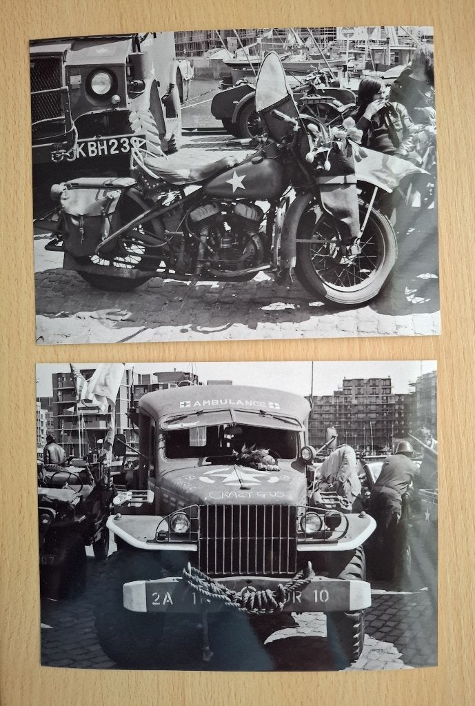 Foto van Amerikaanse truck en motor uit Tweede Wereldoorlog, 1960 tot 1980, Verzenden, Foto, Nieuw