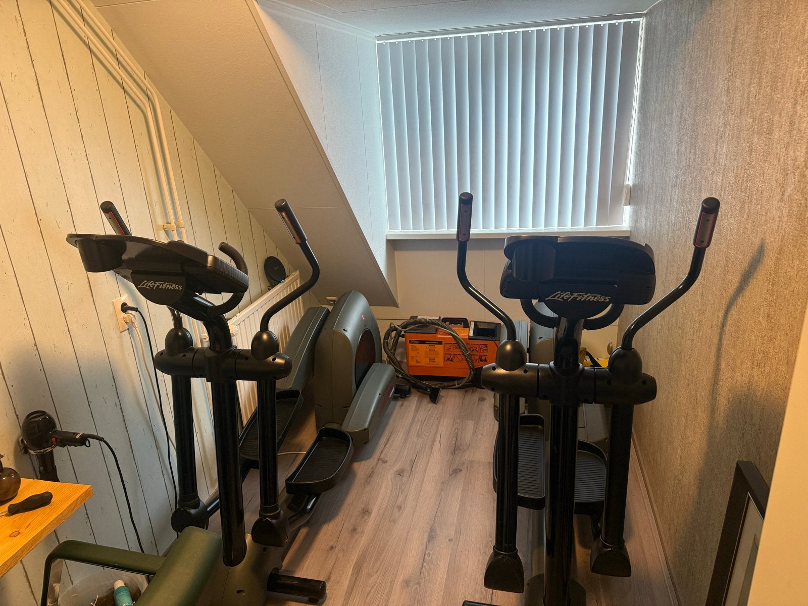 Life Fitness Crosstrainers (2 stuks) -  levering in overleg, Ophalen, Gebruikt, Armen, Crosstrainer