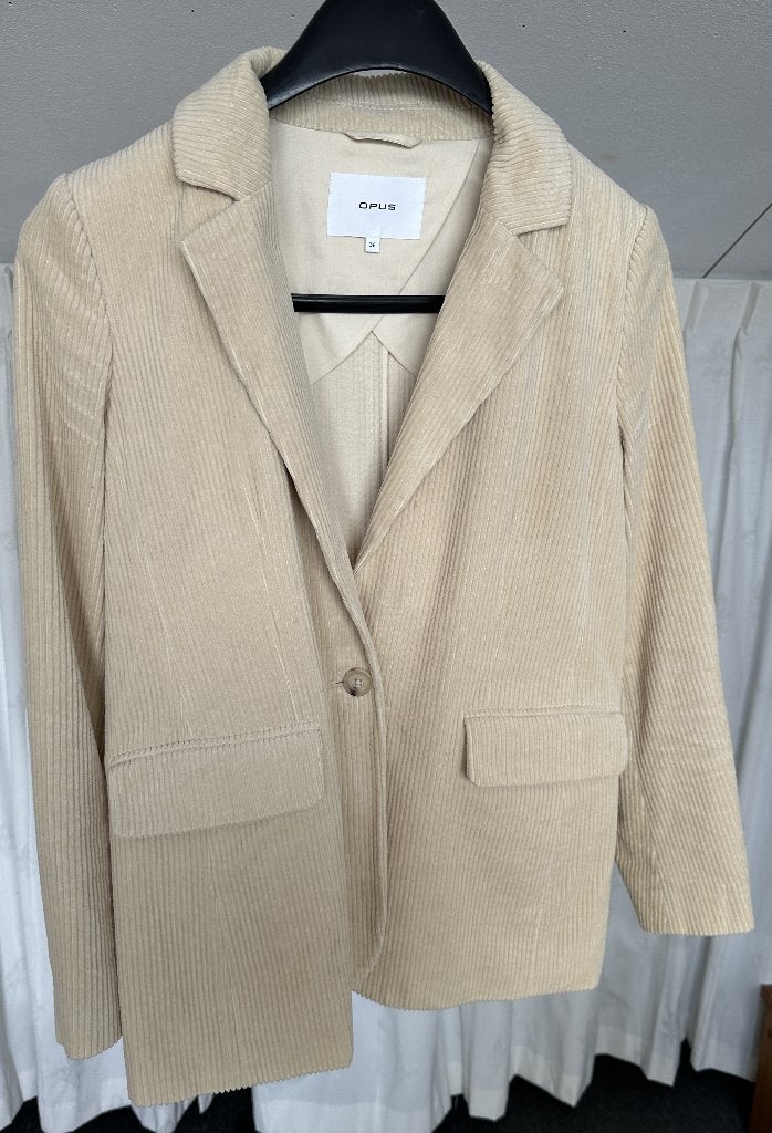 Blazer, Beige, Ophalen of Verzenden, Zo goed als nieuw, Jasje