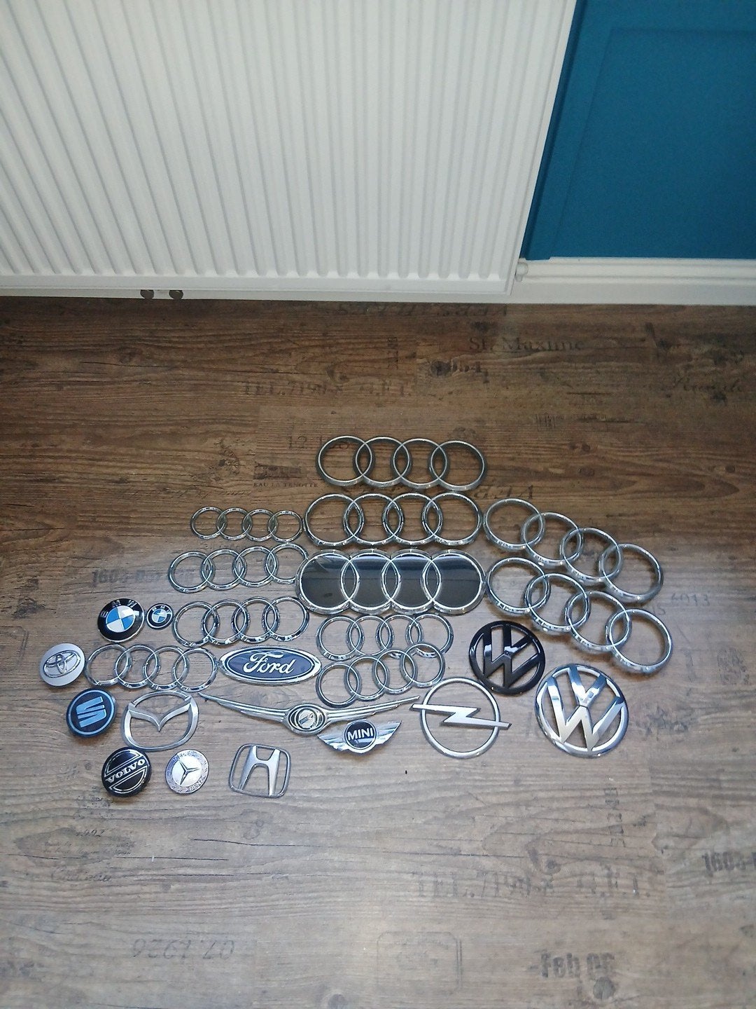 Diverse autologo's en emblemen, Auto diversen, Auto-accessoires, Ophalen, Gebruikt