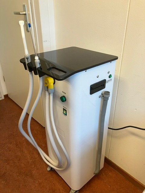 Dentale afzuigmachine 600 watt met opvangreservoir, Niet ingevuld, Niet ingevuld, Nieuw, Ophalen of Verzenden