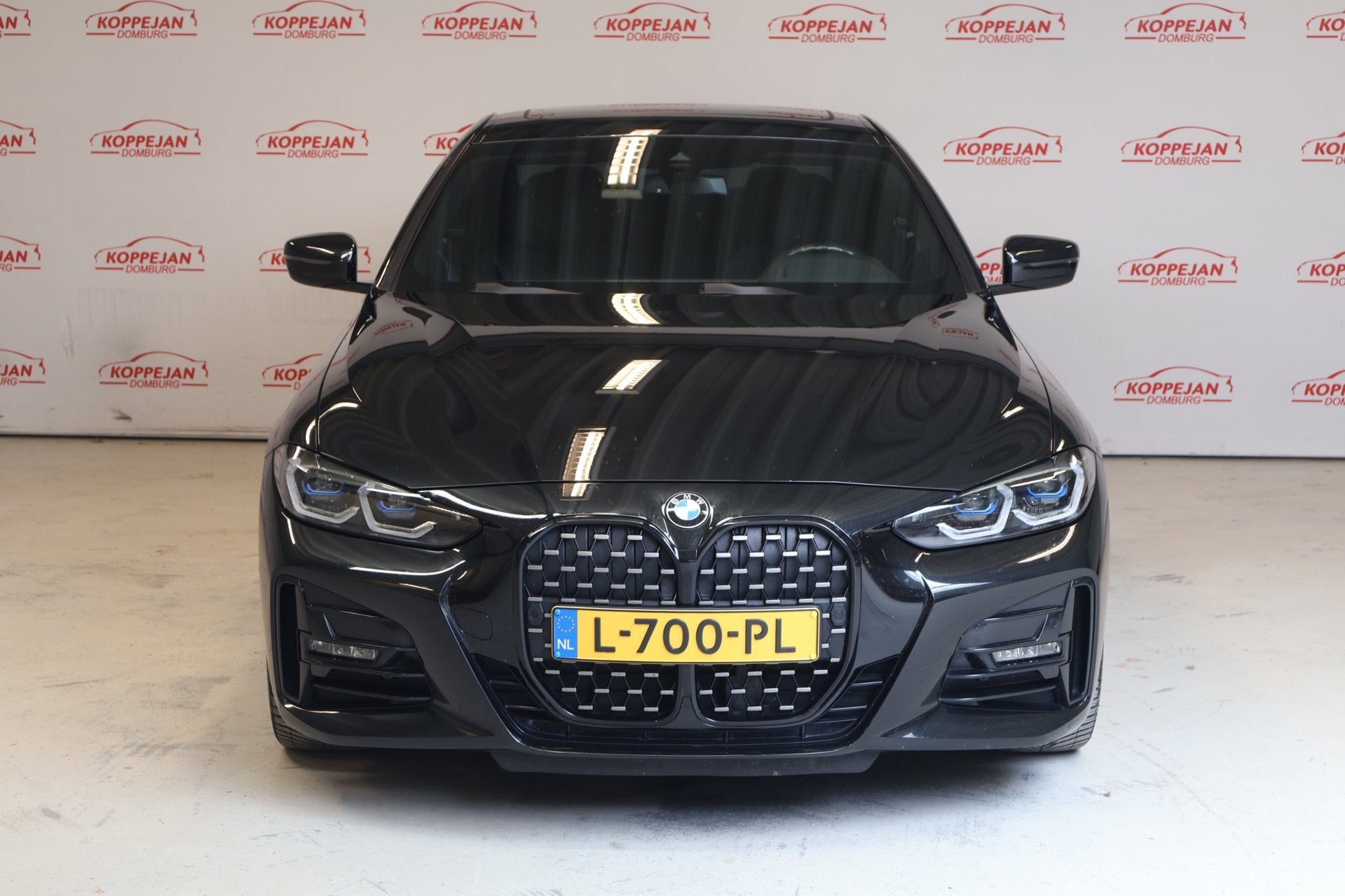 BMW 4-serie Coupé 430i M-Sport Pro NL auto, Laser, H&K, Dak, Auto's, Achterwielaandrijving, Gebruikt, Zwart, 1600 kg