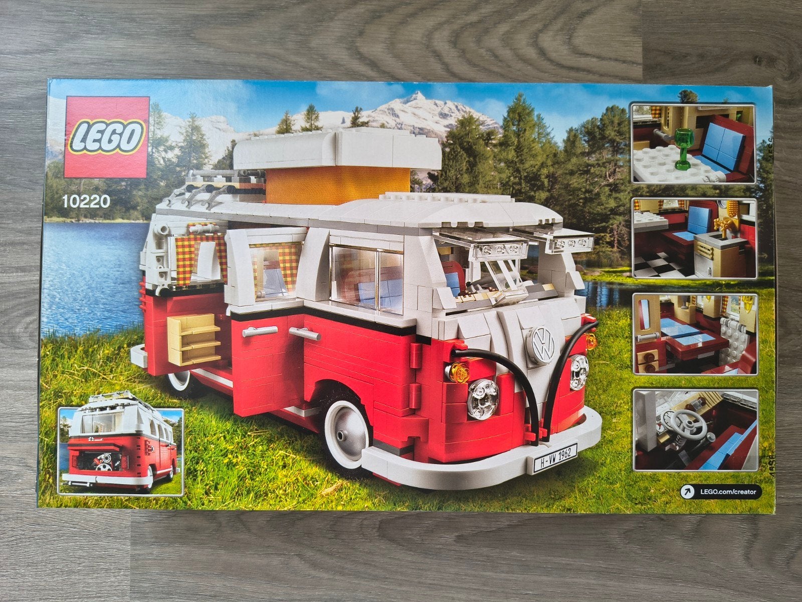 Foto 2 van LEGO Creator Expert Volkswagen T1 Camper Van 10220 Nieuw