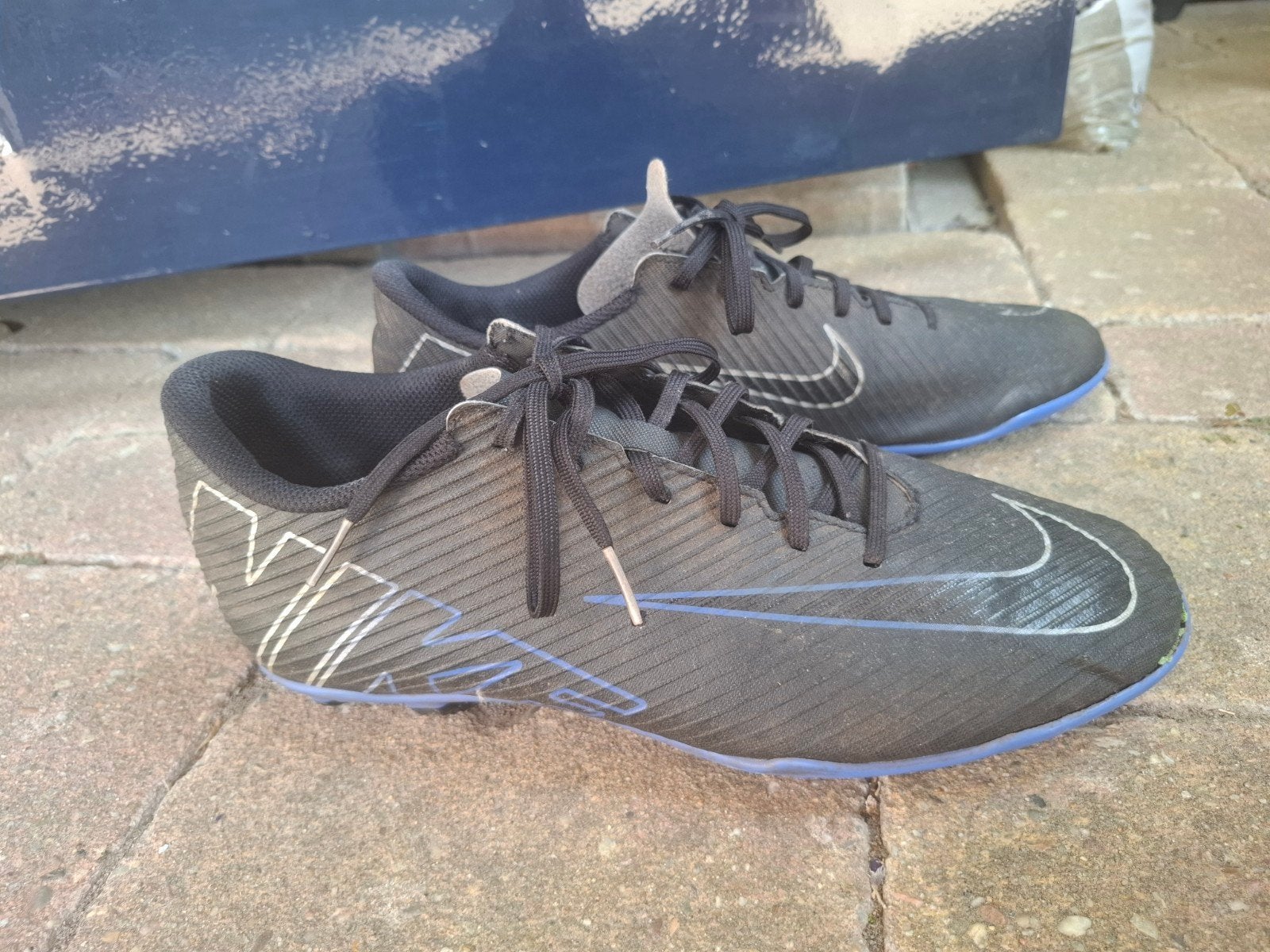 Nike voetbalschoenen maat 43, Sport en Fitness, Voetbal, Gebruikt, Maat XS of kleiner, Schoenen, Ophalen of Verzenden