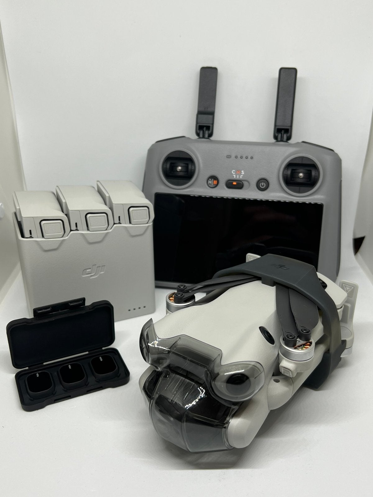 Dji mini 4 pro - fly more combo- extra’s - zo goed als nieuw, Ophalen, 30 tot 45 minuten, Cameradrone, 5 tot 10 kilometer