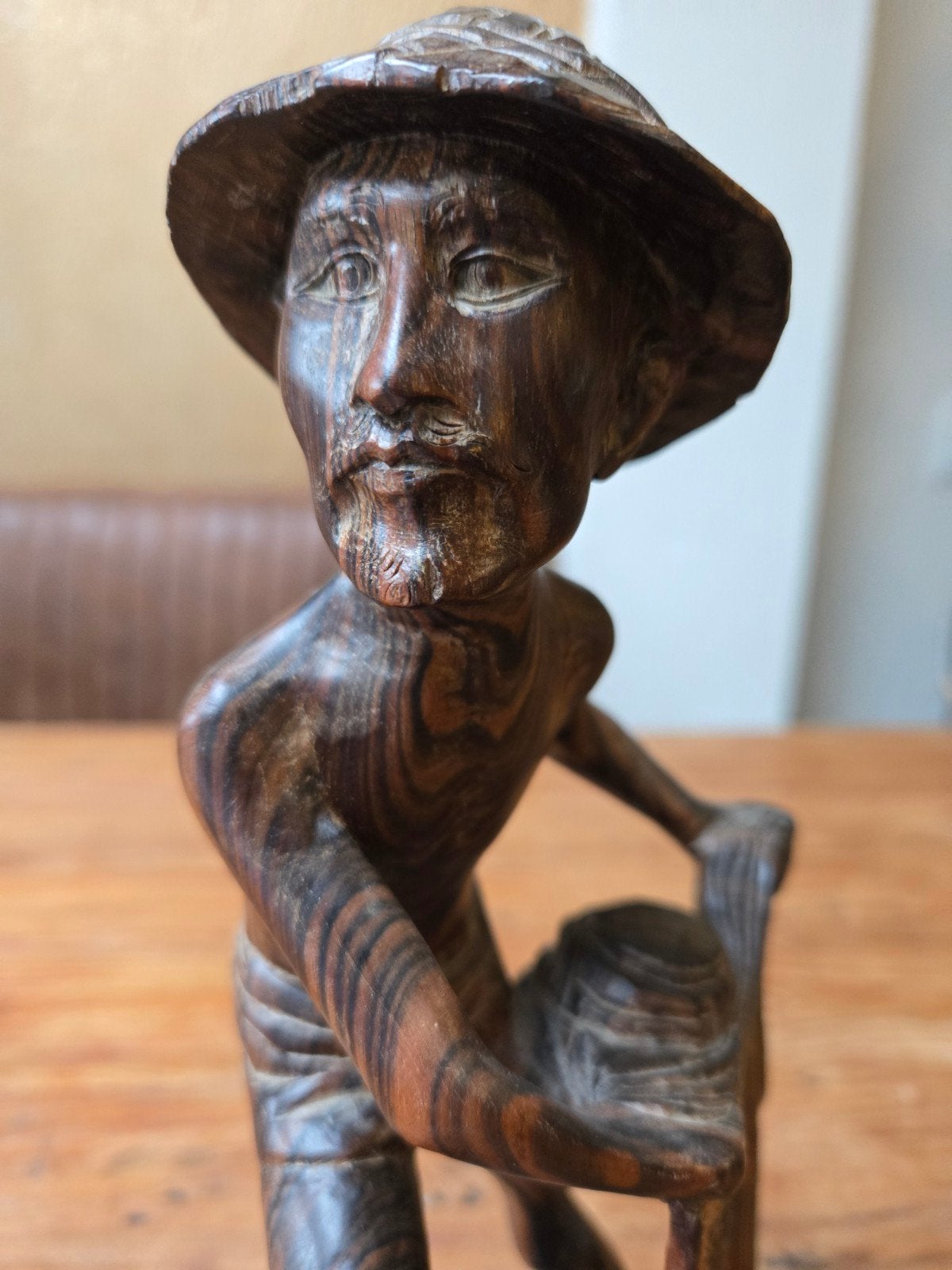 Supermooi beeld, Visser in Bali, Houtsnijwerk, Ophalen of Verzenden, Hout, Bruin