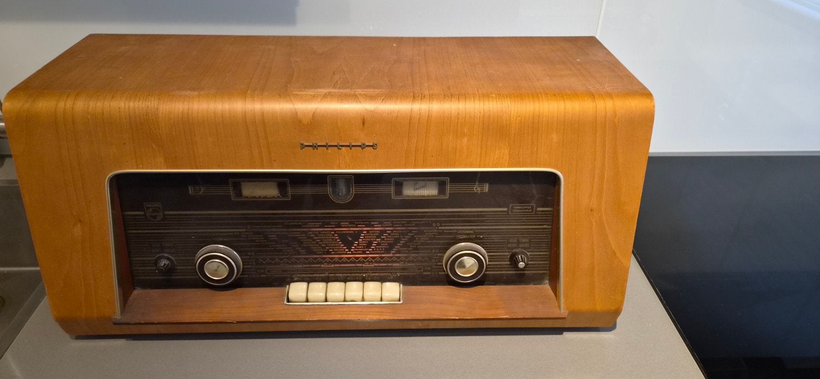 Vintage Philips buizenradio - Houten behuizing, Ophalen of Verzenden, Gebruikt, Radio
