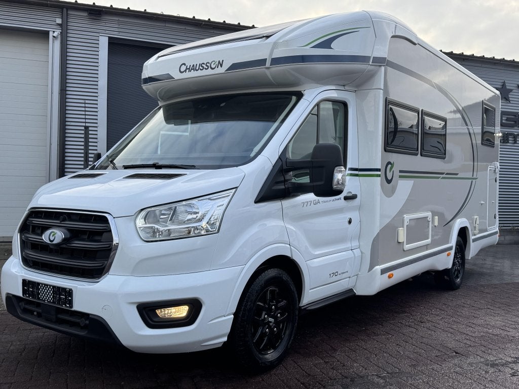 Chausson Titanium VIP 777 GA- 2023- 15.055 KM- Lengte bedden, Caravans en Kamperen, Campers, Chausson, Bedrijf, Overige merken