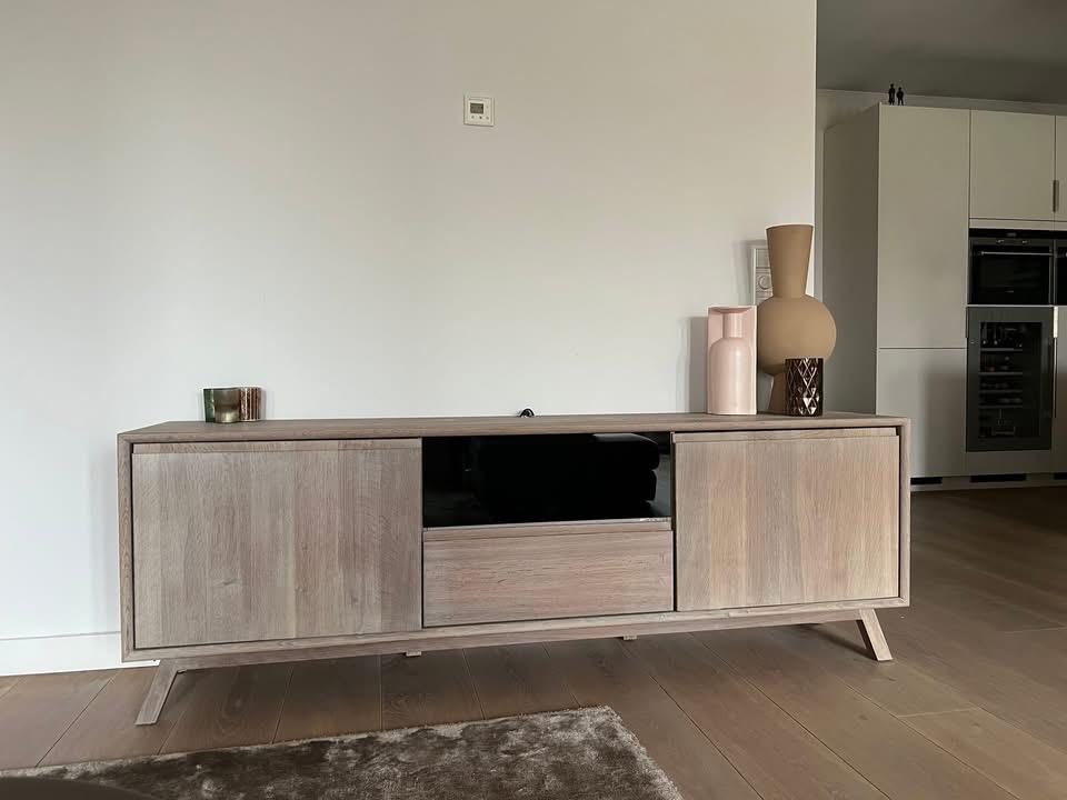 Eikenhout tv kast breedte 185 cm, Ophalen, 150 tot 200 cm, Eikenhout, Zo goed als nieuw