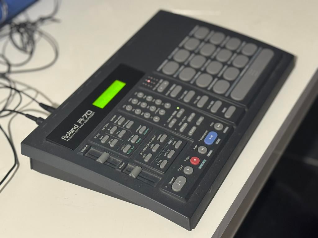 Roland R-70 Human Rhythm Composer, Muziek en Instrumenten, Drumcomputers, Ophalen, Zo goed als nieuw, Roland