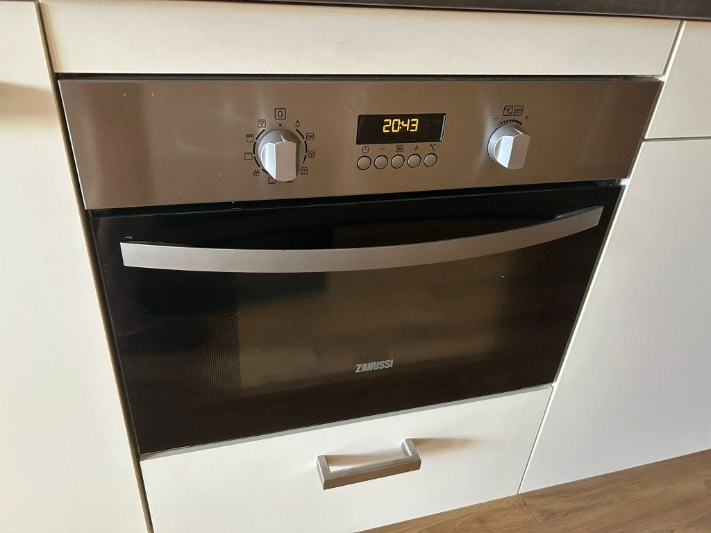 Zanussi Combimagnetron ZKC44500XA, Combimagnetron, Minder dan 45 cm, Hete lucht, Ophalen of Verzenden