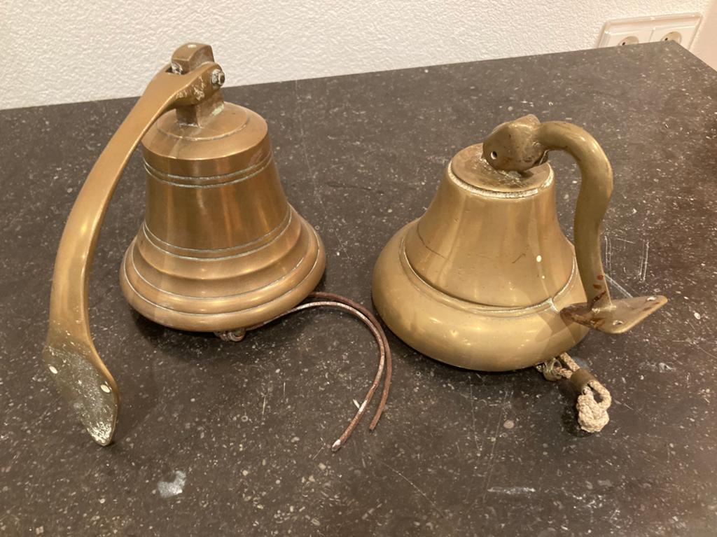 Koperen scheepsbellen 2 stuks, Ophalen, Gebruikt, Zeilboot, Gebruiksvoorwerp