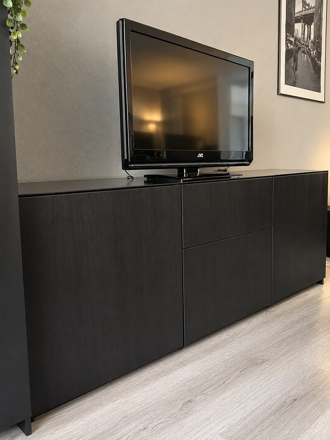 IKEA Besta Dressoir Zwart/Bruin met glasplaat, Ophalen, Overige materialen, Gebruikt, Met lade(s)