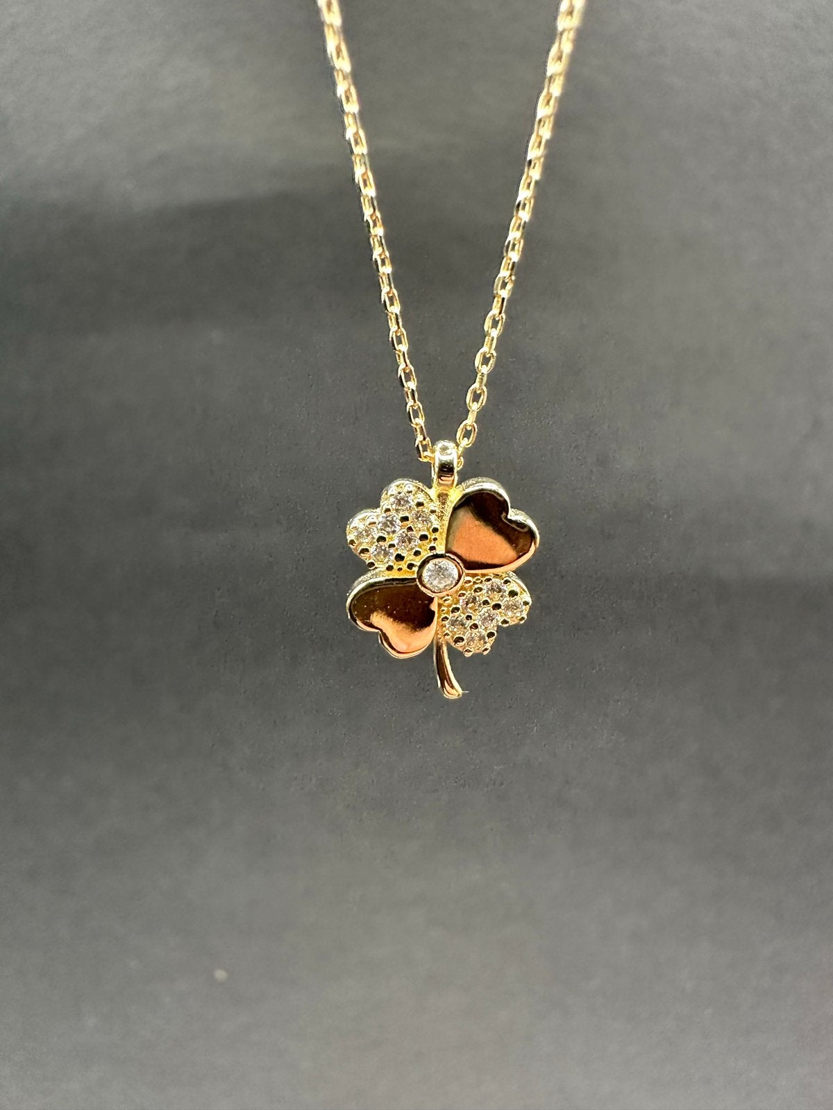 14k Gouden Klavertje Vier Ketting 42 cm, Ophalen of Verzenden, Nieuw, Goud, Met hanger