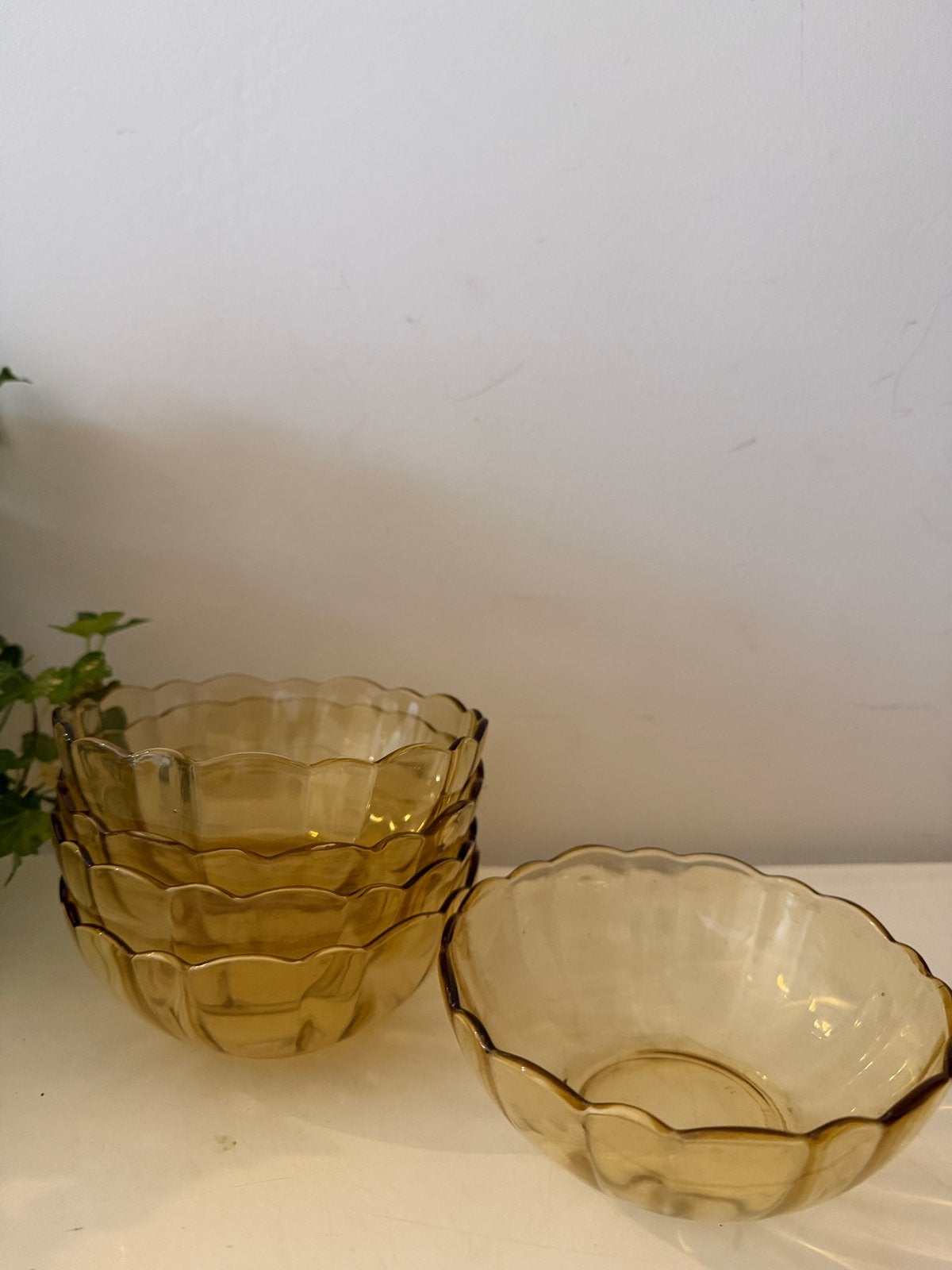 Set van 5 vintage schaaltjes geel persglas, Ophalen of Verzenden