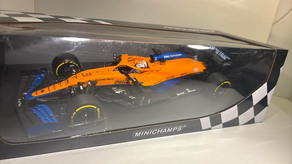F1 McLaren mcl35m daniel ricciardo 2021 minichamps 1.18