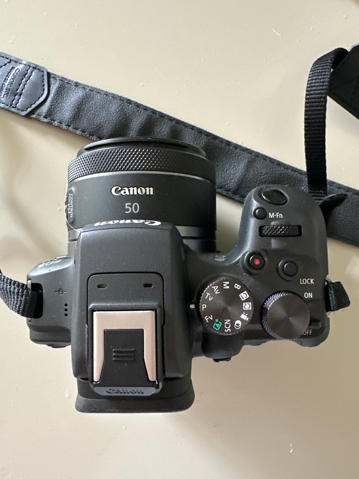 Canon EOS R10 met RF 50mm f/1.8 STM lens, Audio, Tv en Foto, Fotocamera's Digitaal, Ophalen, Canon, Beeldstabilisatie, Zo goed als nieuw