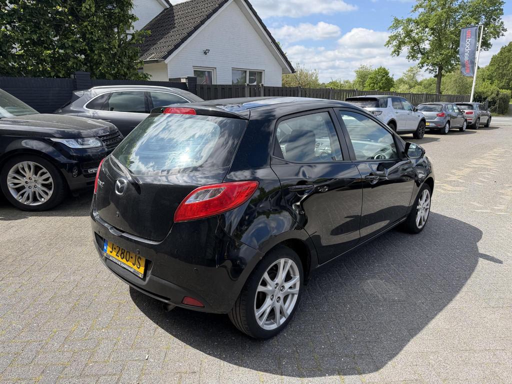 Mazda 2 1.3hp S-VT Touring | Parkeersensoren | Lichtmetalen, Auto's, Voorwielaandrijving, Gebruikt, 4 cilinders, Zwart