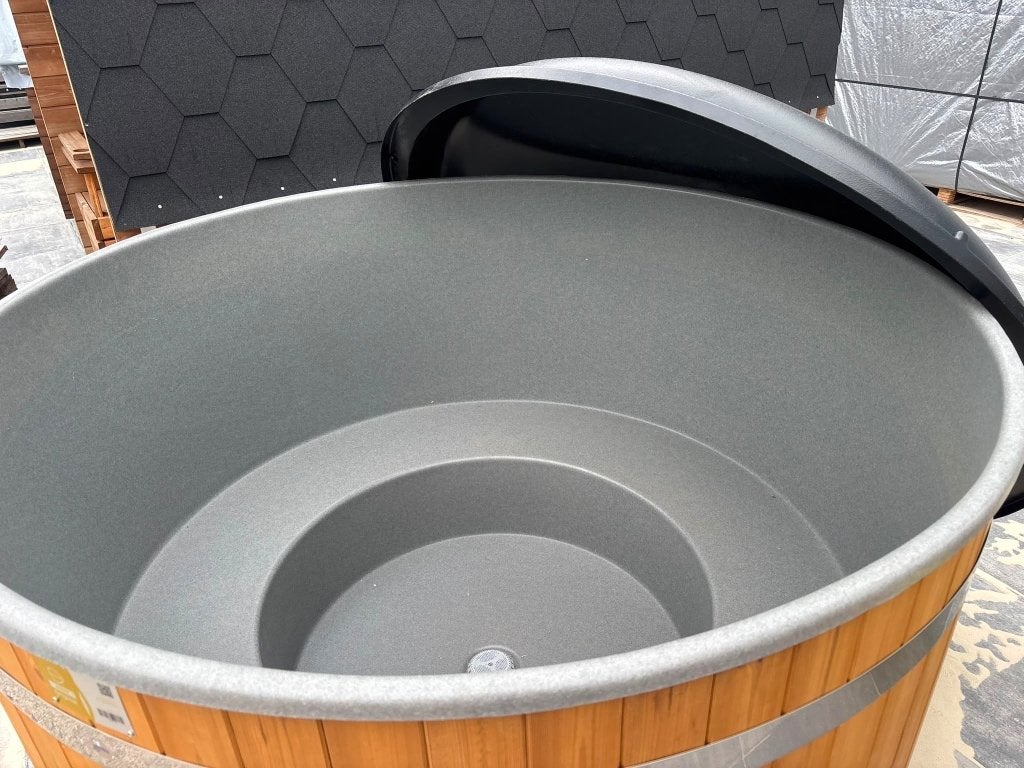 BEURSMODEL KIRAMI BREEZY HOTTUB | ZOMEROPRUIMING | OP = OP, Ophalen, 8431 NA, Buurstede 17, Wellness4Fun, Trap